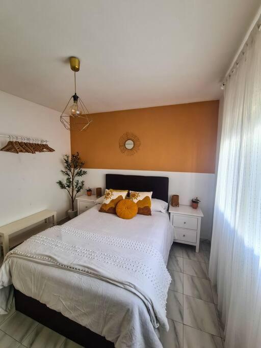 קוניט Nice Beachside 2-Bd Apt Near Barcelona מראה חיצוני תמונה