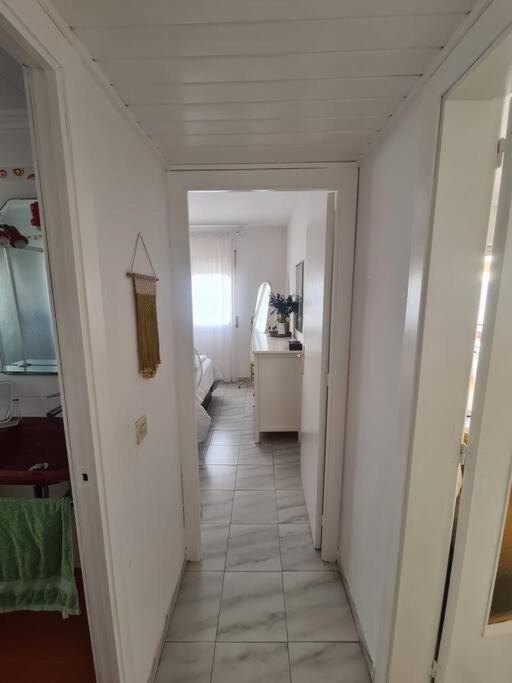קוניט Nice Beachside 2-Bd Apt Near Barcelona מראה חיצוני תמונה