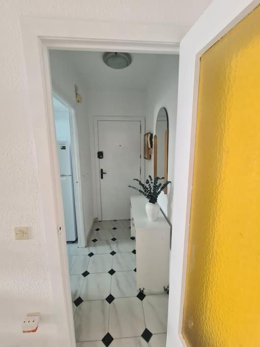 קוניט Nice Beachside 2-Bd Apt Near Barcelona מראה חיצוני תמונה